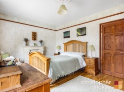 Chestnut Road, Enfield, Greater London, EN3 6SX