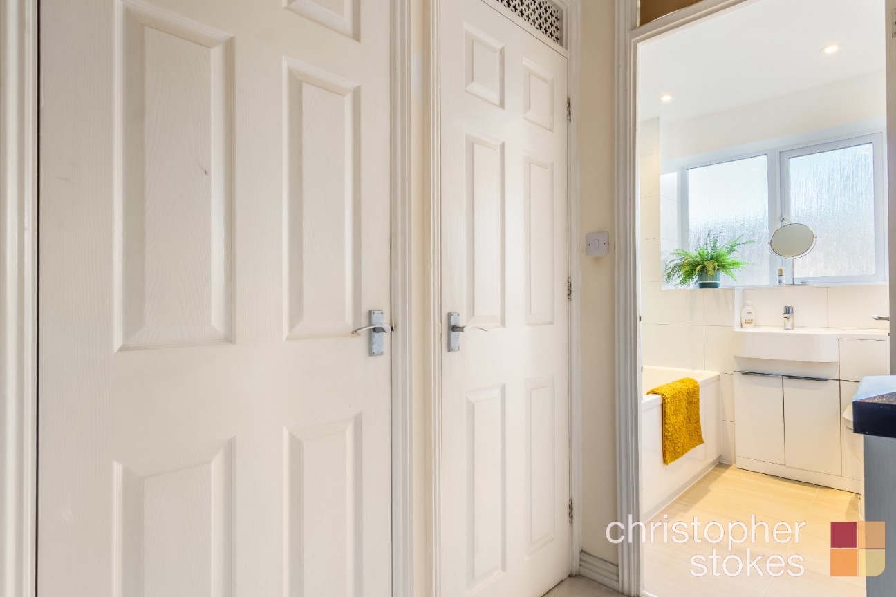 Denny Gate, Cheshunt, Hertfordshire, EN8 0XF