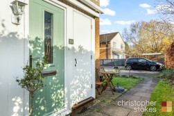 Denny Gate, Cheshunt, Hertfordshire, EN8 0XF