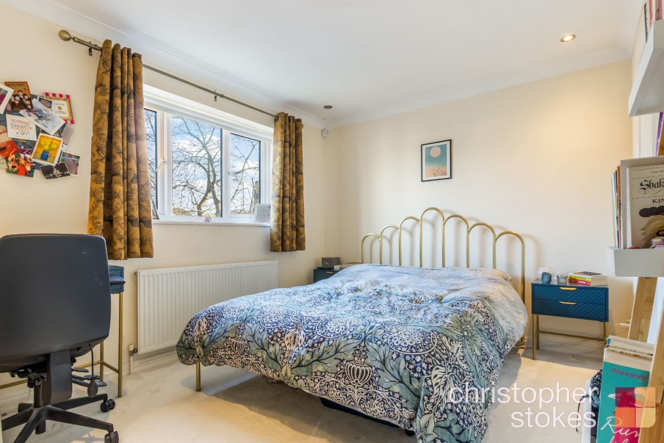 Denny Gate, Cheshunt, Hertfordshire, EN8 0XF