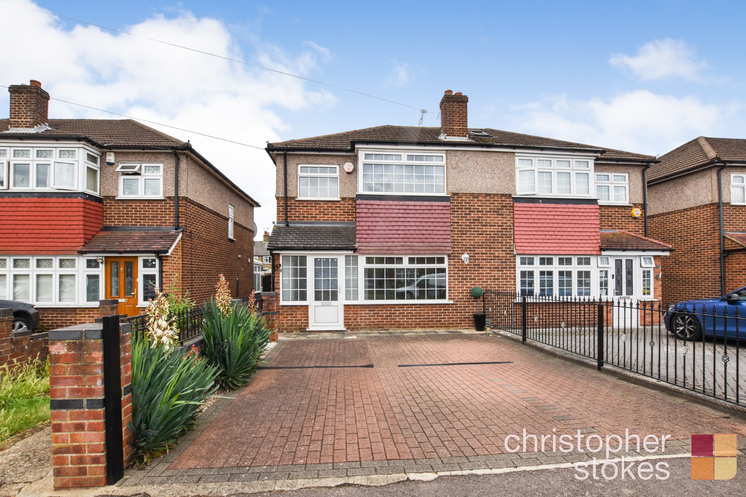 Edinburgh Crescent, Waltham Cross, Hertfordshire, EN8 7QX