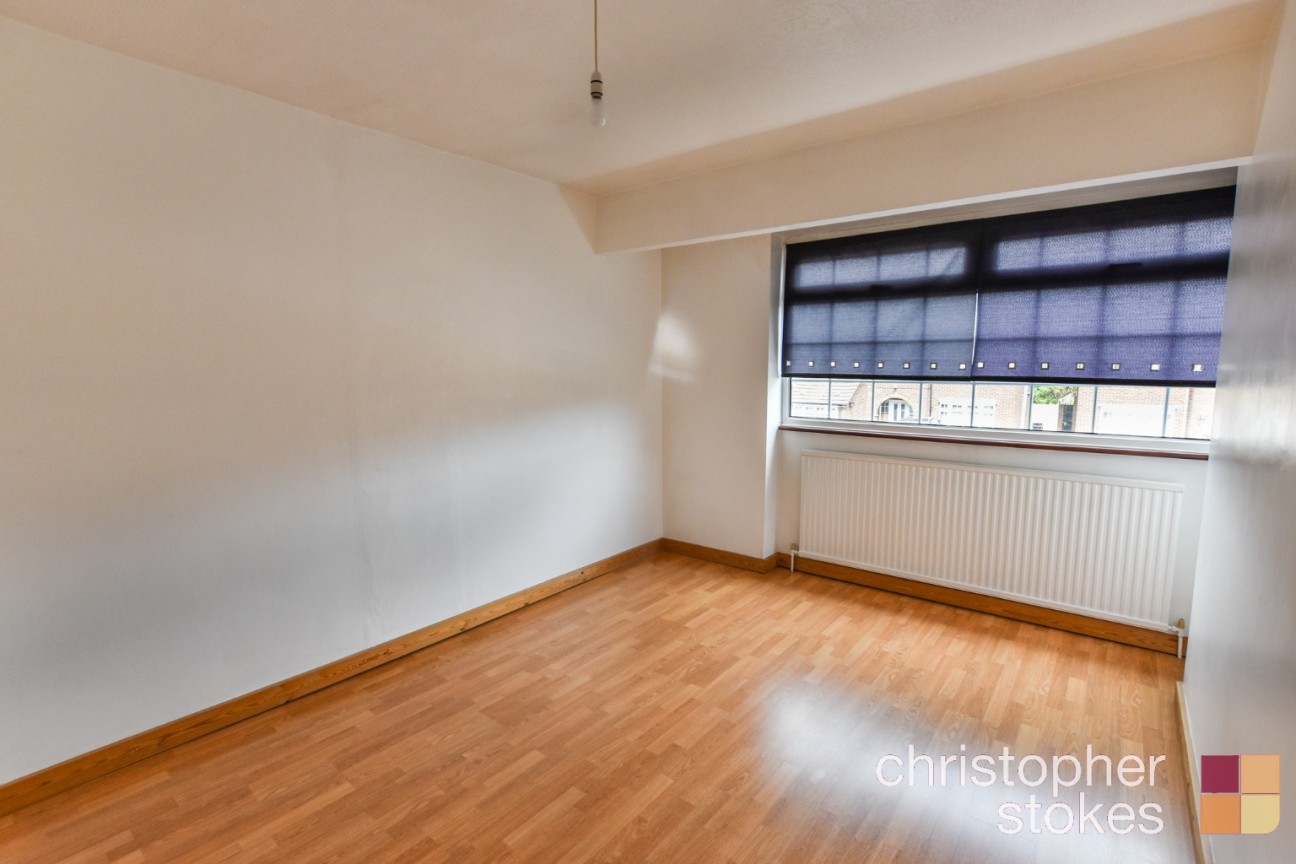 Edinburgh Crescent, Waltham Cross, Hertfordshire, EN8 7QX