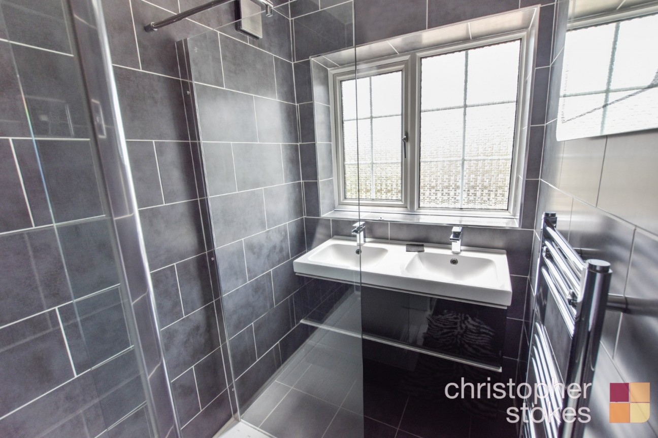 Edinburgh Crescent, Waltham Cross, Hertfordshire, EN8 7QX