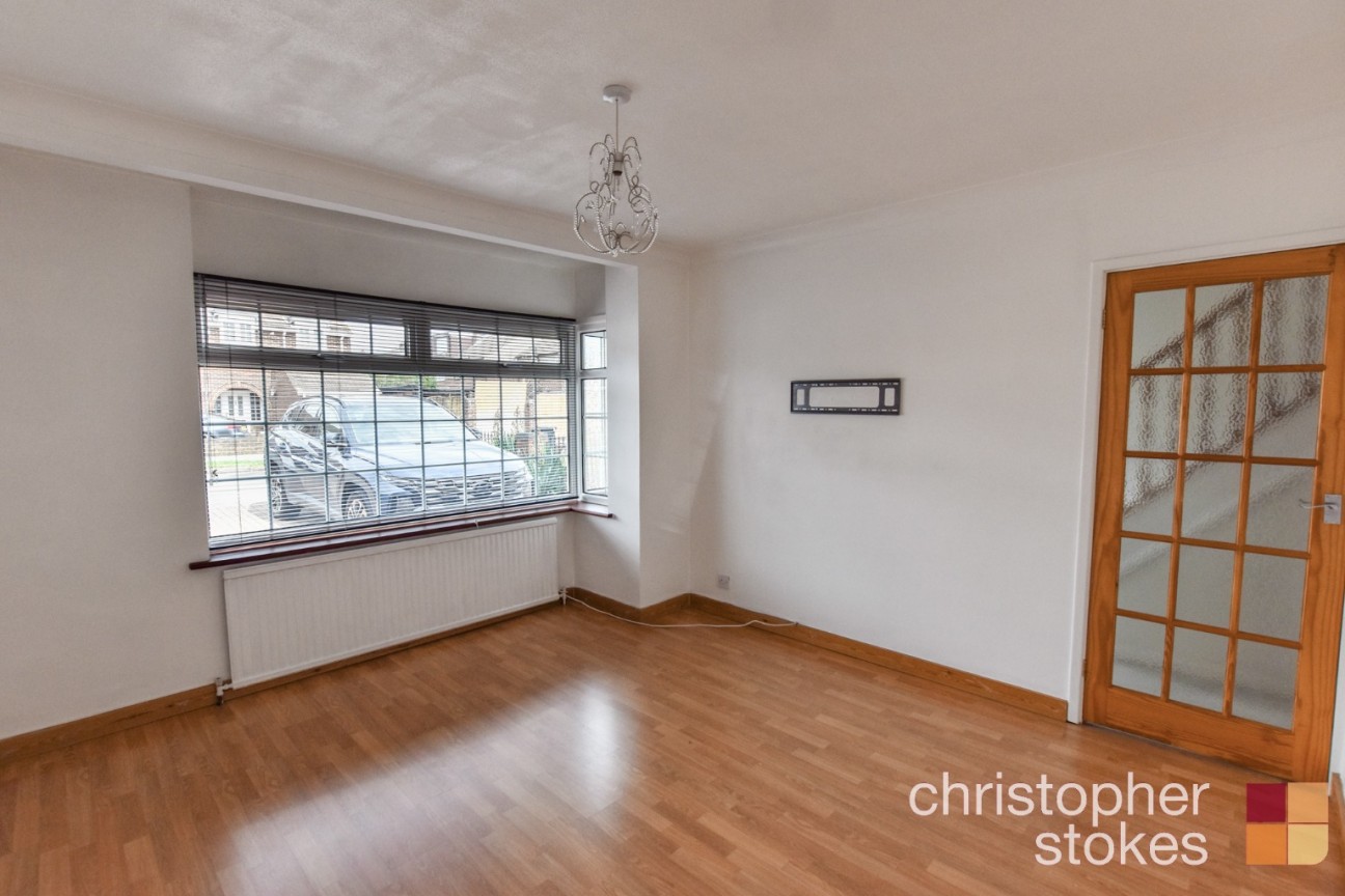 Edinburgh Crescent, Waltham Cross, Hertfordshire, EN8 7QX