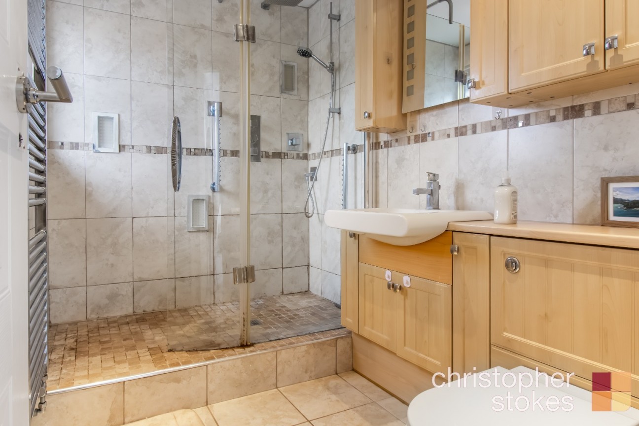 Bloomfield Road, Cheshunt, Hertfordshire, EN7 6WJ