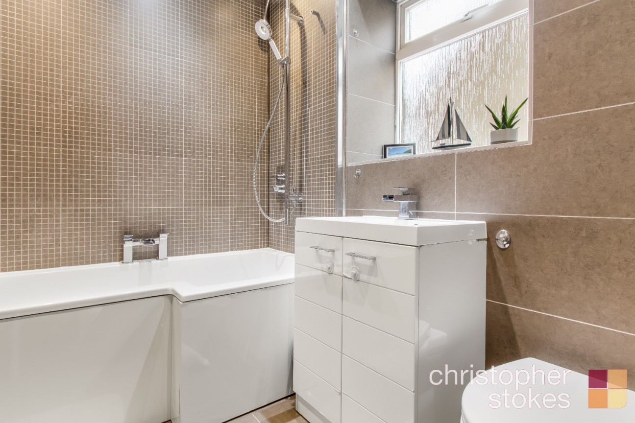 Bloomfield Road, Cheshunt, Hertfordshire, EN7 6WJ