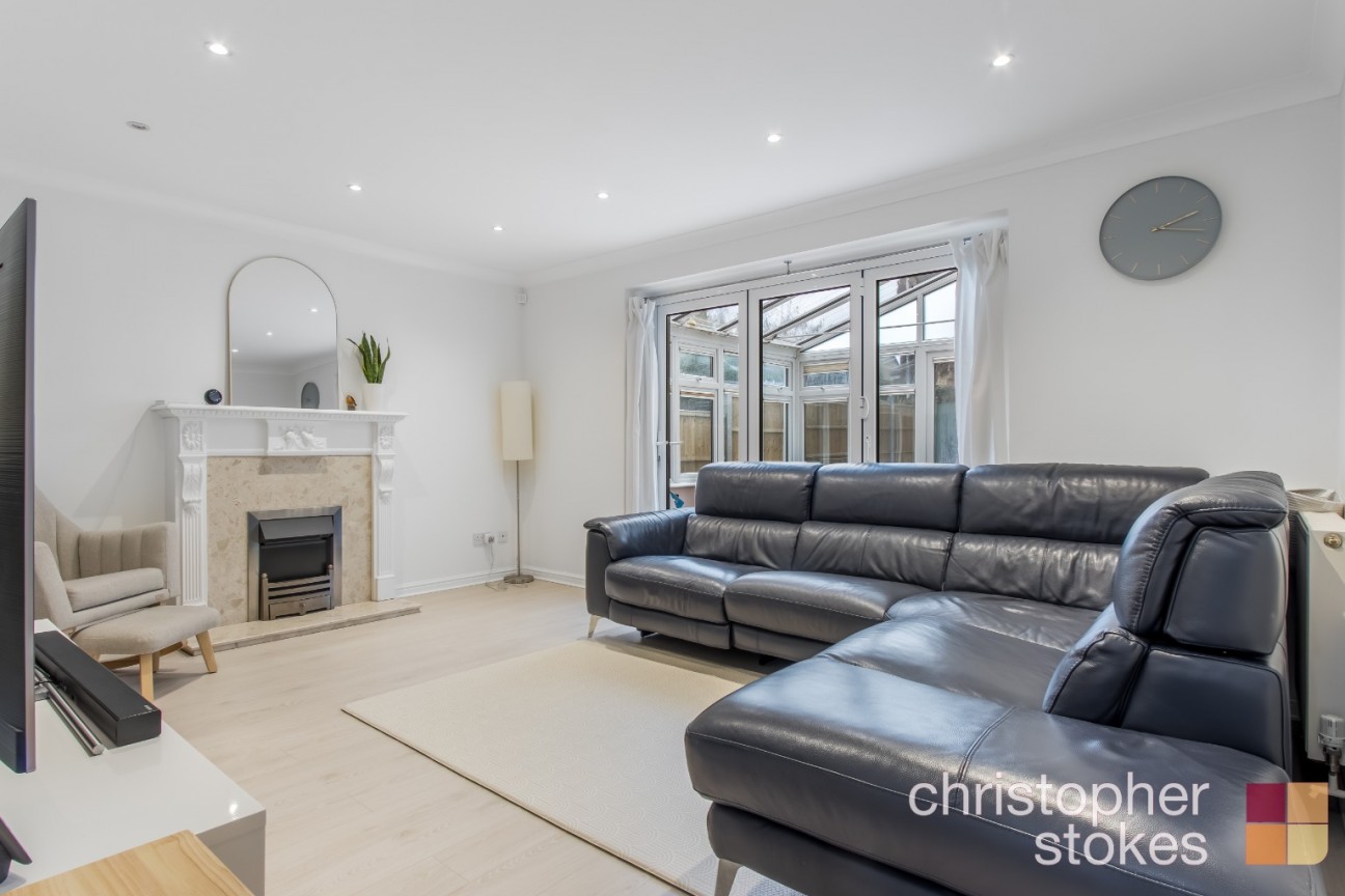 Bloomfield Road, Cheshunt, Hertfordshire, EN7 6WJ