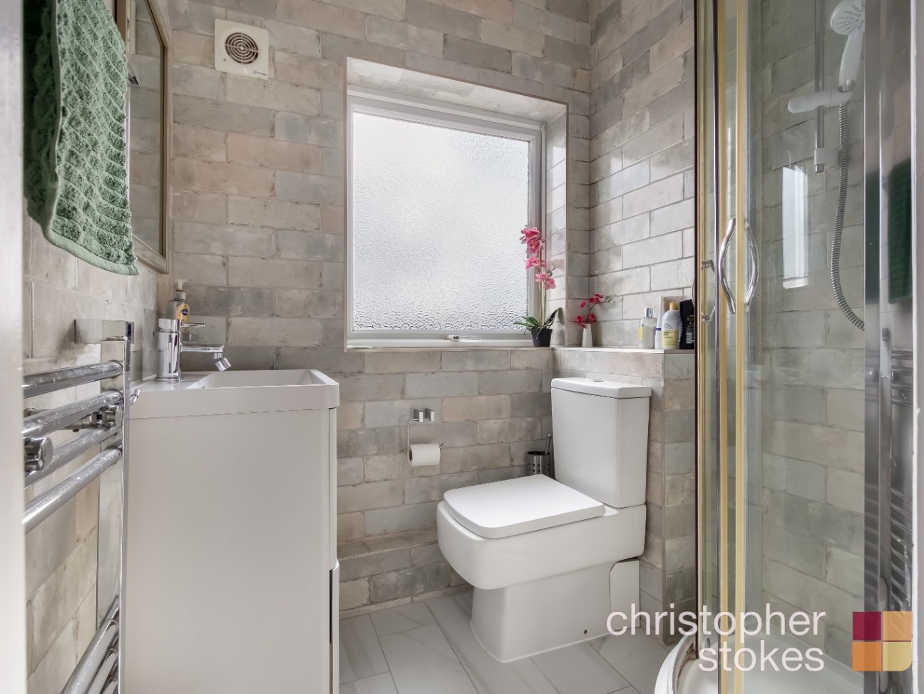 Crossfield Road, Hoddesdon, Hertfordshire, EN11 0HL