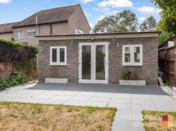 Crossfield Road, Hoddesdon, Hertfordshire, EN11 0HL
