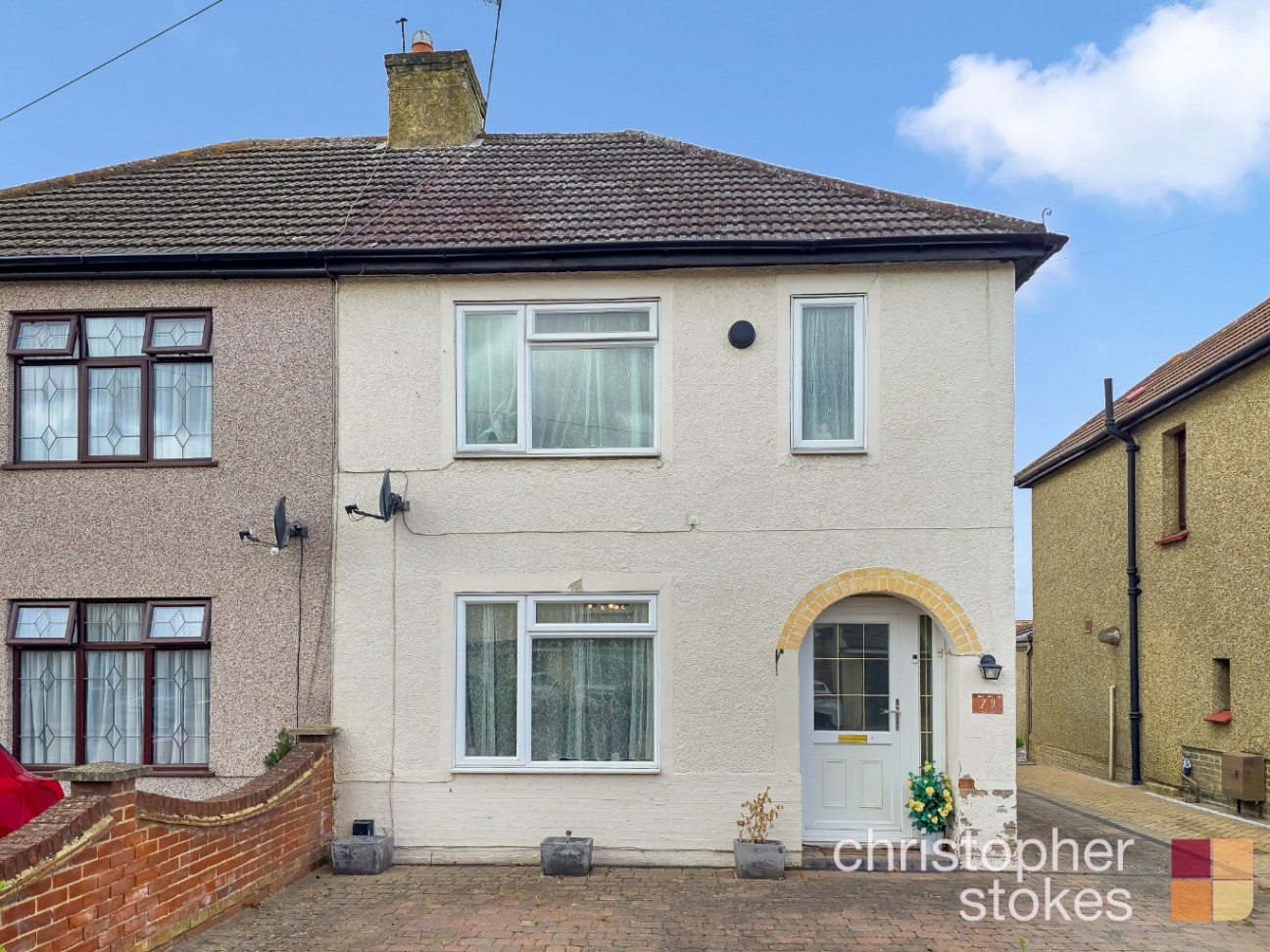 Crossfield Road, Hoddesdon, Hertfordshire, EN11 0HL