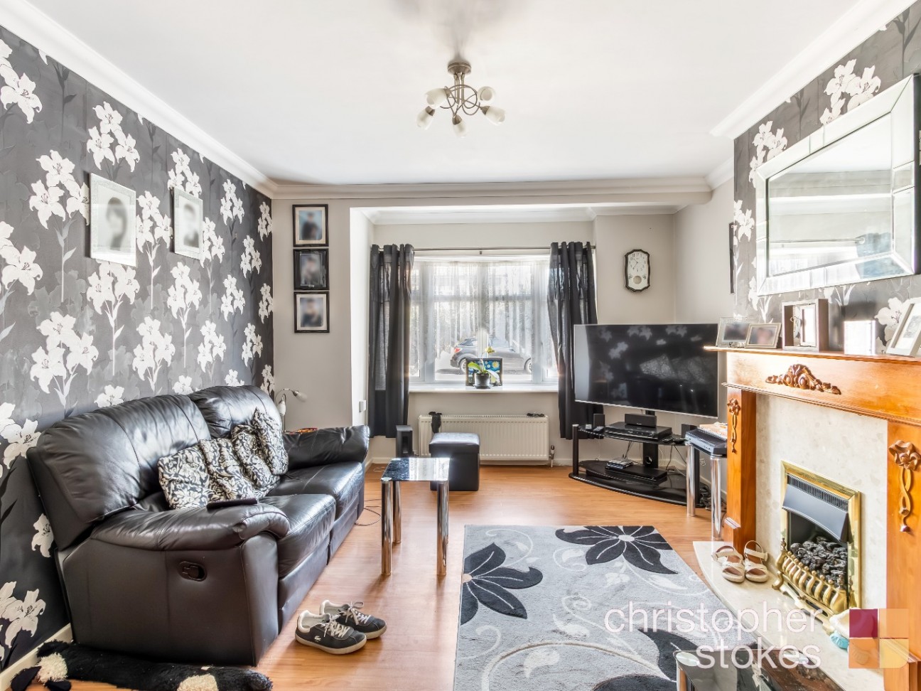 Bullwell Crescent, Cheshunt, Hertfordshire, EN8 9HG
