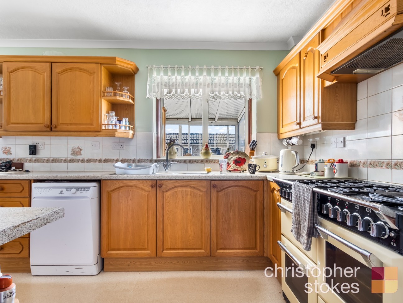 Bullwell Crescent, Cheshunt, Hertfordshire, EN8 9HG