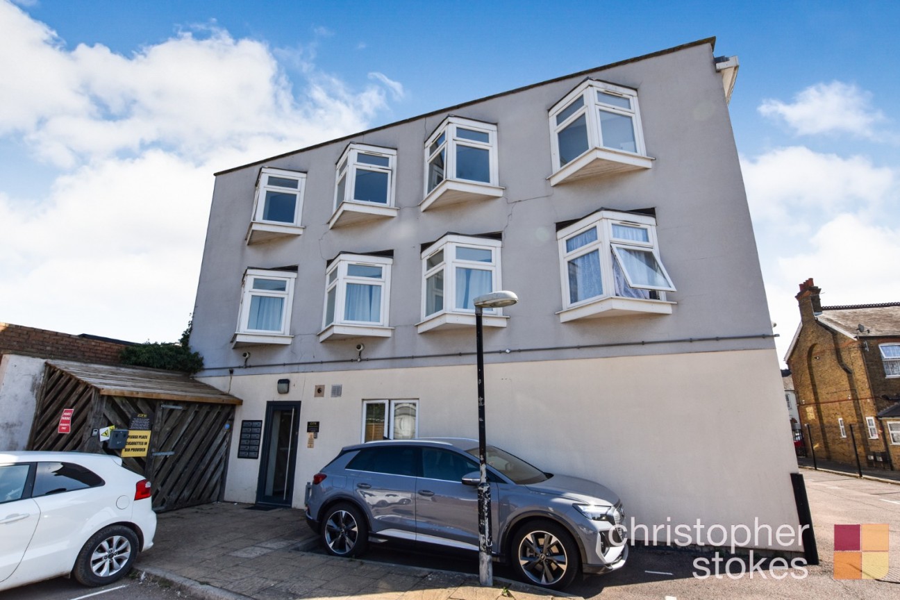 Borne House, Turners Hill, Cheshunt, Hertfordshire, EN8 9EA