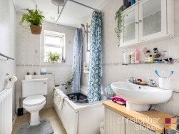 Chadwell Avenue, Cheshunt, EN8 0ER