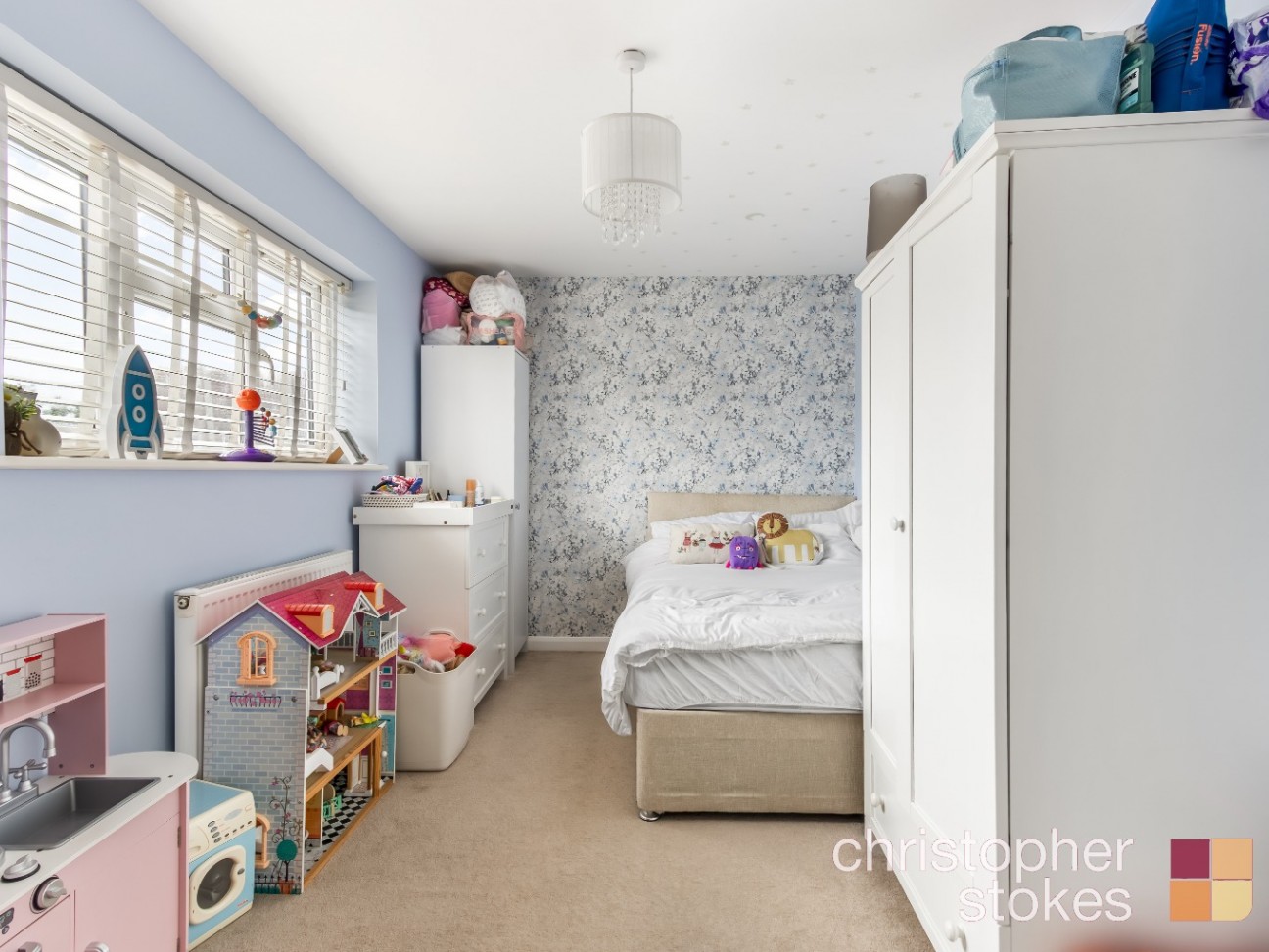 Whitefields Road, Cheshunt, Hertfordshire, EN8 0EL