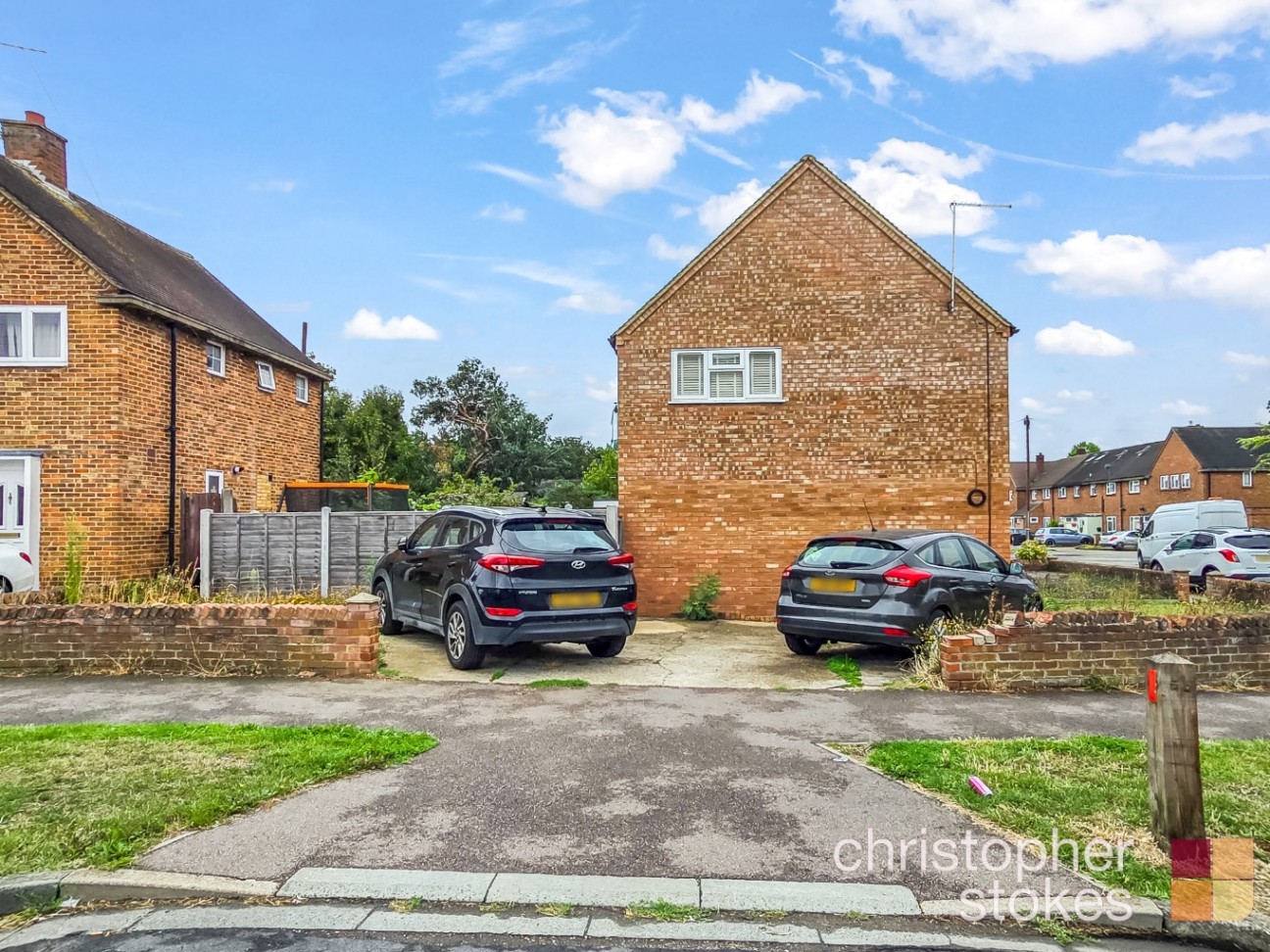 Whitefields Road, Cheshunt, Hertfordshire, EN8 0EL