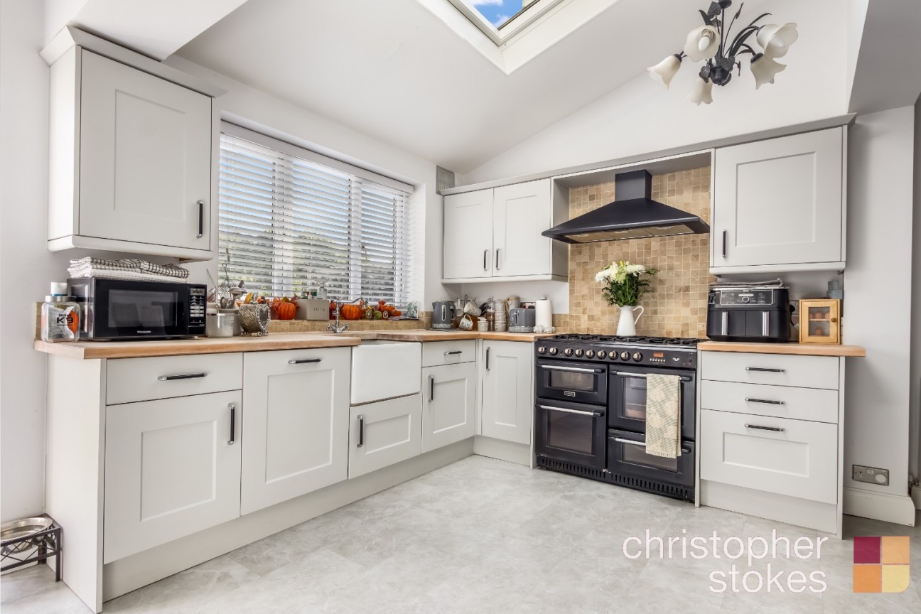 Orchard Square, Broxbourne, Hertfordshire, EN10 6JA