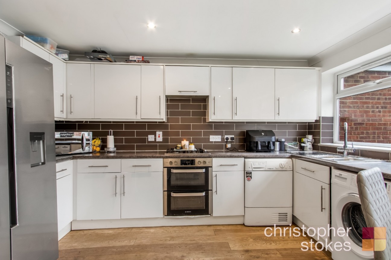 Herongate Road, Cheshunt, Hertfordshire, EN8 0TX