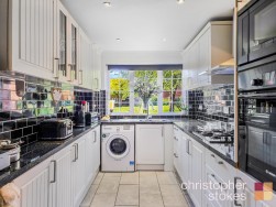 Brampton Close, Cheshunt, Hertfordshire, EN7 6HZ