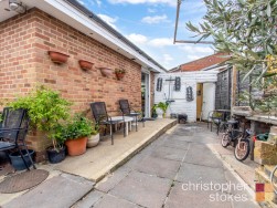 Elderbek Close, Cheshunt, Hertfordshire, EN7 6HT