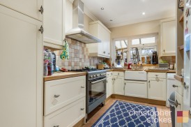 Dewhurst Road, Cheshunt, Hertfordshire, EN8 9PE