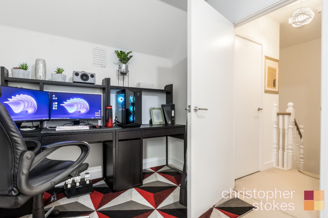 Limes Avenue, Waltham Cross, Hertfordshire, EN8 7FR