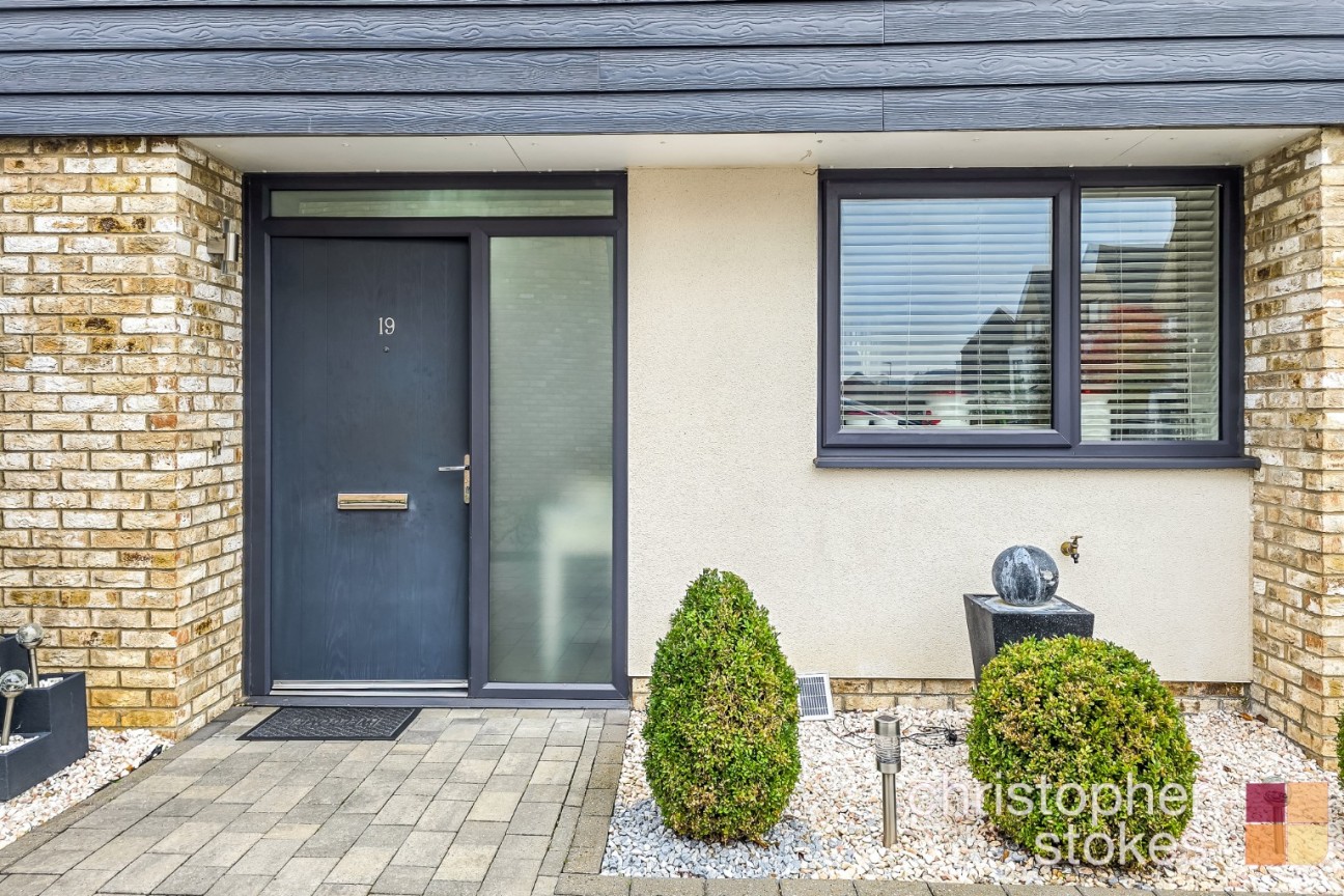 Limes Avenue, Waltham Cross, Hertfordshire, EN8 7FR
