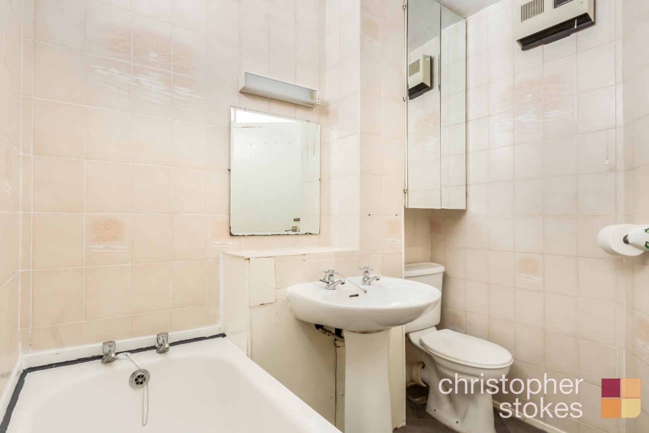 Clyfton Close, Broxbourne, Hertfordshire, EN10 6NX