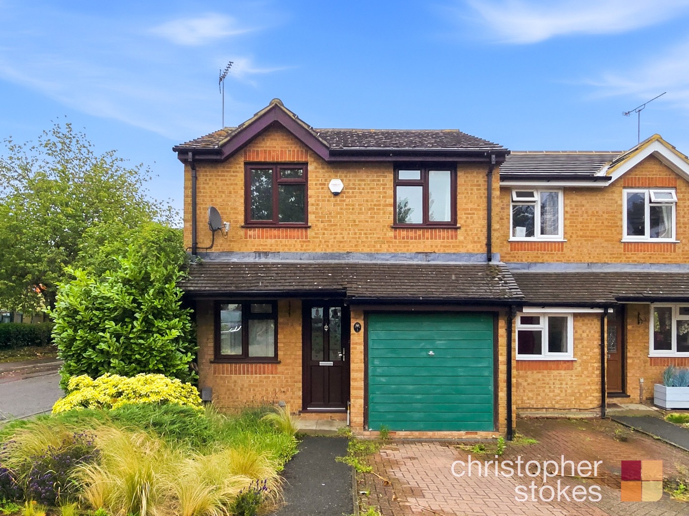 Parrotts Field, Hoddesdon, Hertfordshire, EN11 0QX