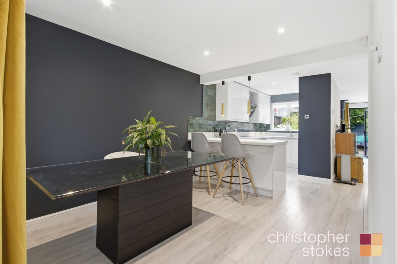 Parrotts Field, Hoddesdon, Hertfordshire, EN11 0QX