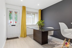 Parrotts Field, Hoddesdon, Hertfordshire, EN11 0QX