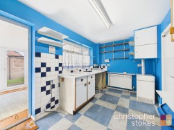 Rowlands Close, Cheshunt, Hertfordshire, EN8 9NW