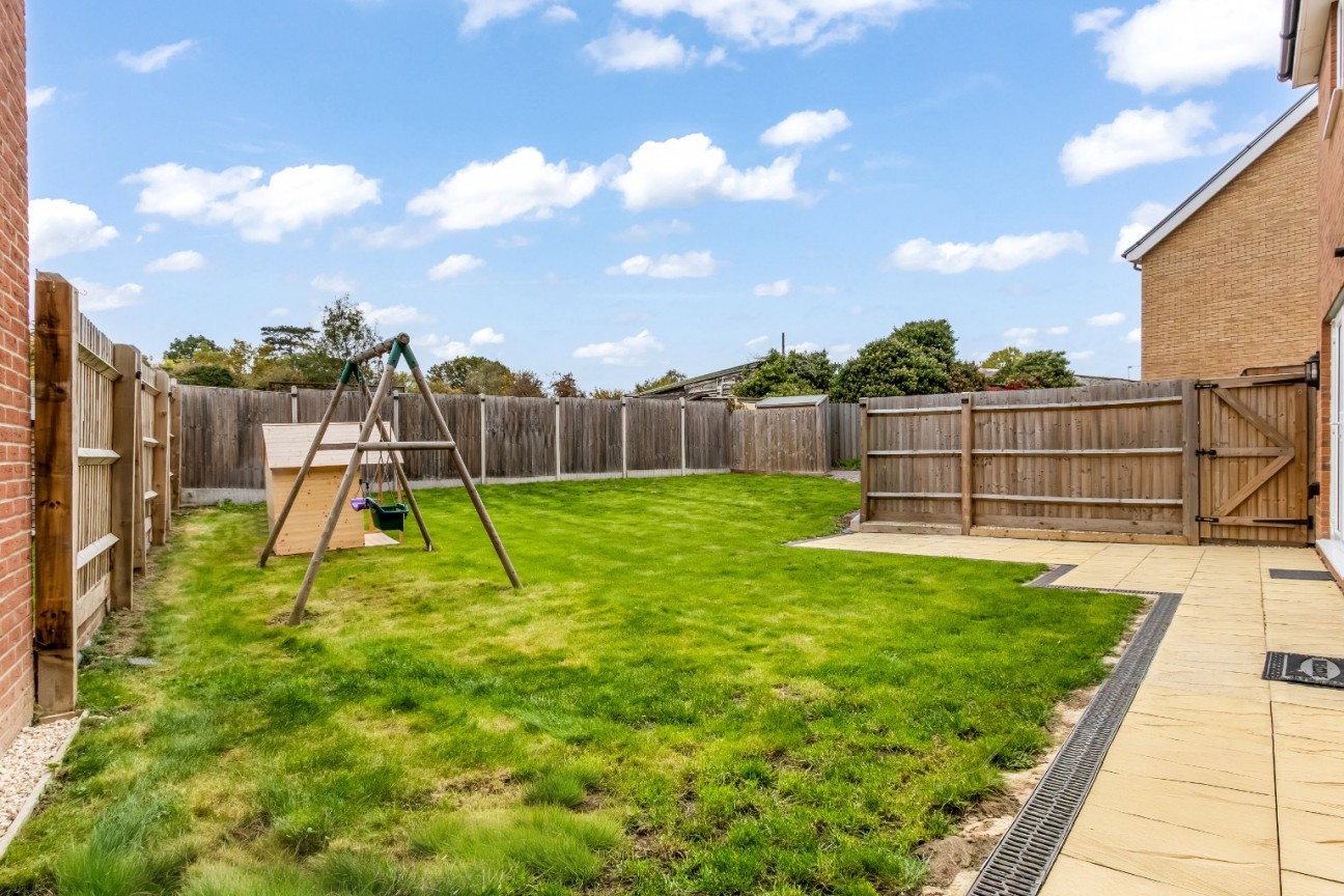 St Johns Road, Goffs Oak, Hertfordshire EN7 5PN