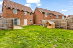 St Johns Road, Goffs Oak, Hertfordshire EN7 5PN