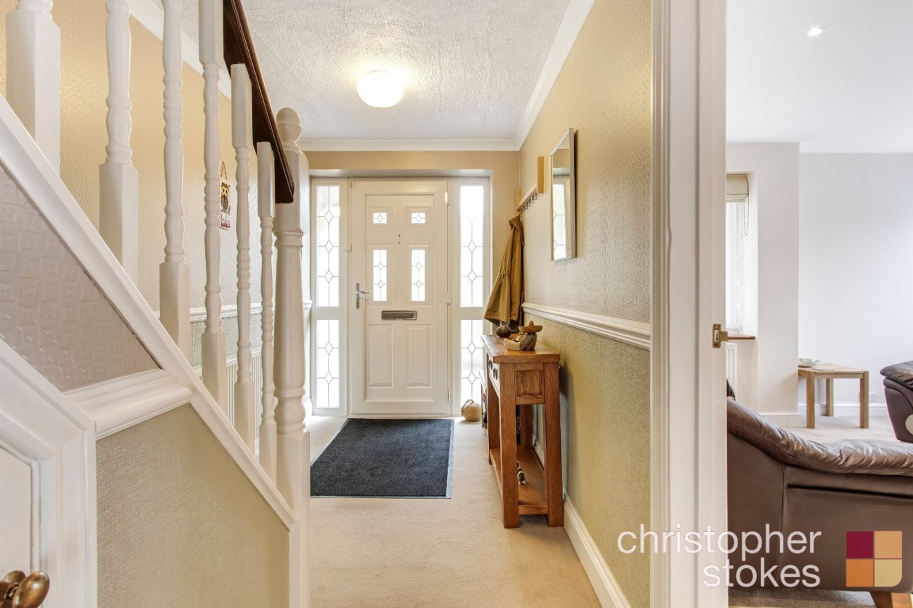 Roselands Avenue, Hoddesdon, Hertfordshire, EN11 9BA