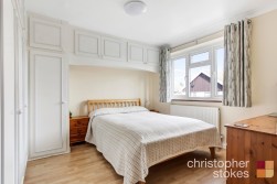 Roselands Avenue, Hoddesdon, Hertfordshire, EN11 9BA