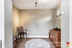 Roselands Avenue, Hoddesdon, Hertfordshire, EN11 9BA