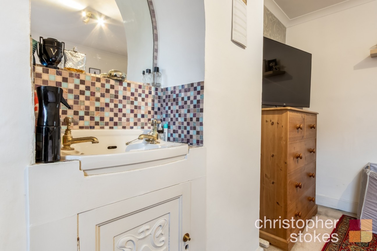 Rose Vale, Hoddesdon, Hertfordshire, EN11 8NR