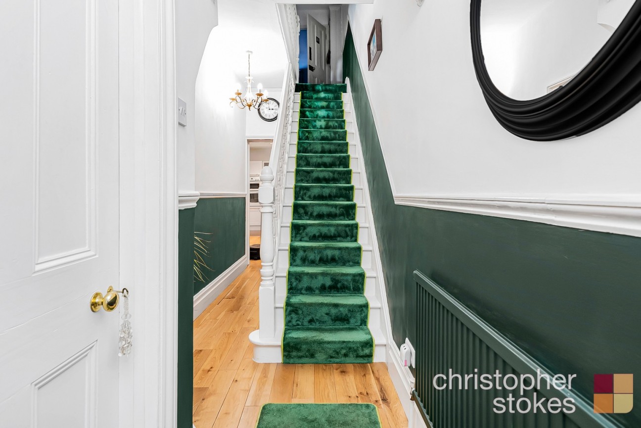 Turners Hill, Cheshunt, Hertfordshire, EN8 8LA