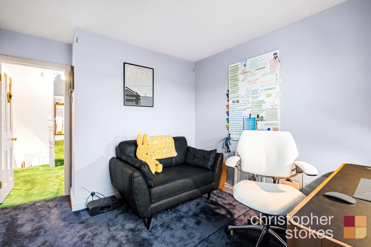 Turners Hill, Cheshunt, Hertfordshire, EN8 8LA