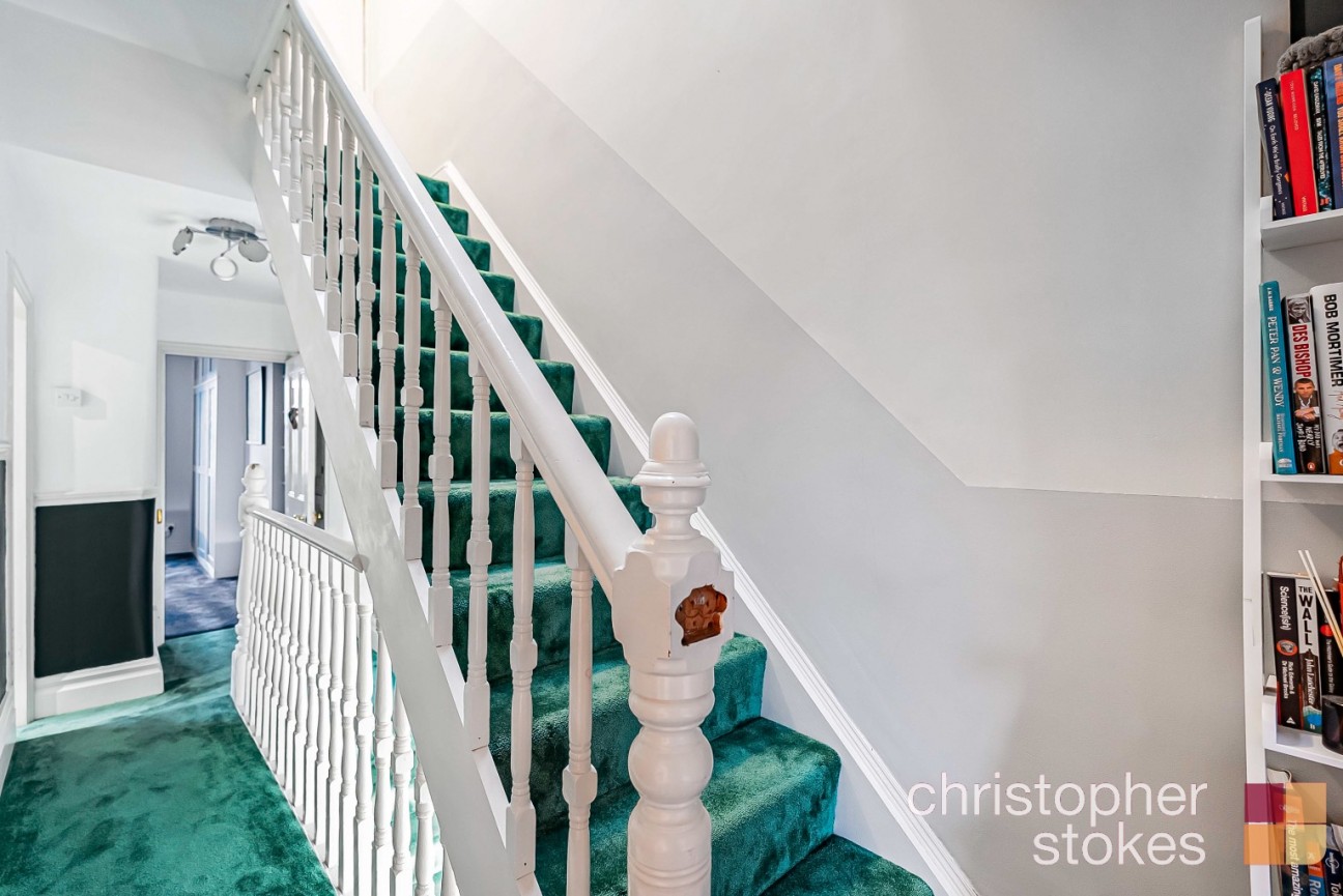 Turners Hill, Cheshunt, Hertfordshire, EN8 8LA