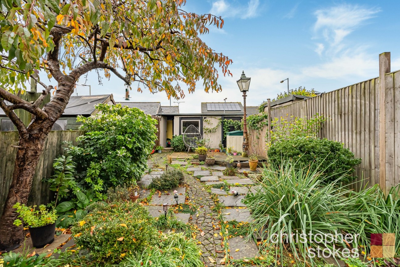 Turners Hill, Cheshunt, Hertfordshire, EN8 8LA