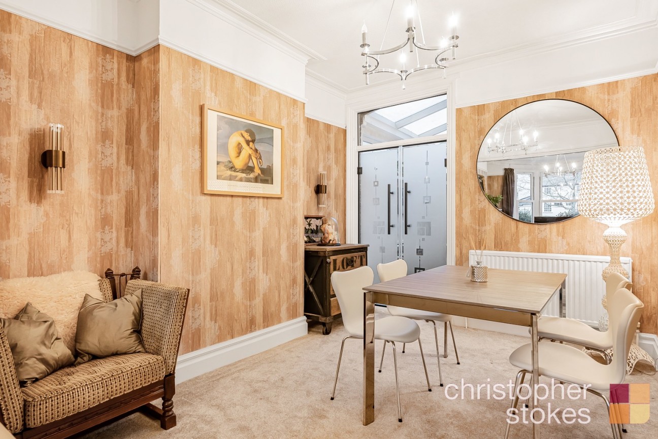 Turners Hill, Cheshunt, Hertfordshire, EN8 8LA