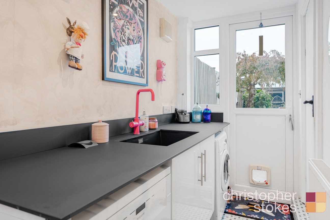 Turners Hill, Cheshunt, Hertfordshire, EN8 8LA