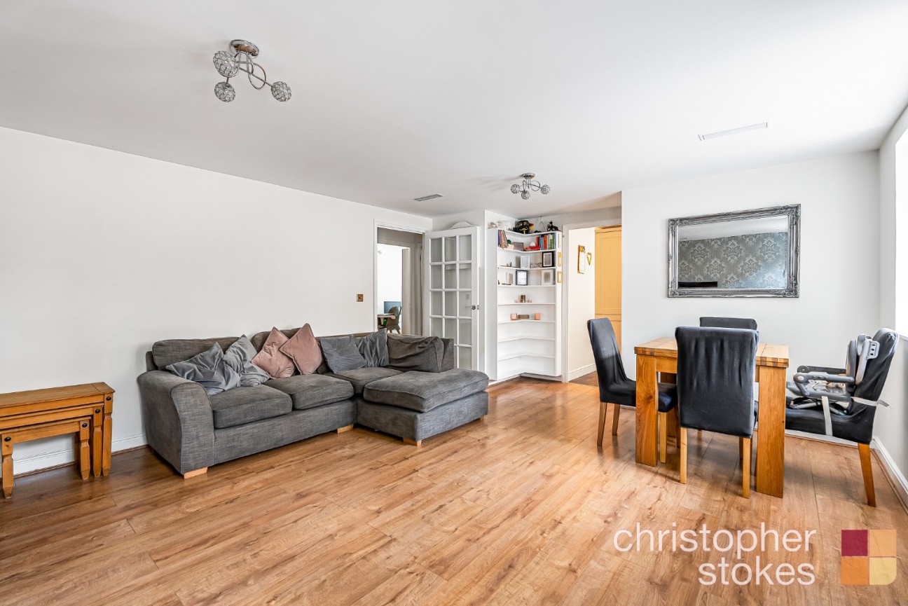 Plomer Avenue, Hoddesdon, Hertfordshire, EN11 9FR