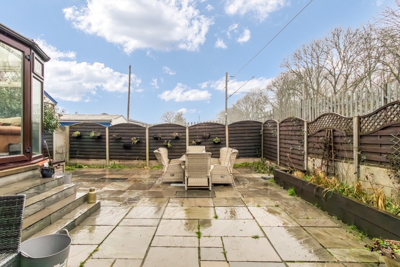 Cadmore Lane, Waltham Cross, EN8 9SA