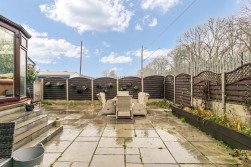 Cadmore Lane, Waltham Cross, EN8 9SA