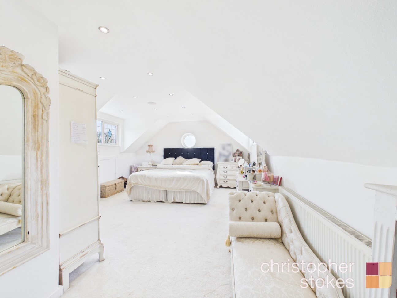 Bulls Cross Ride,Cheshunt, Hertfordshire, EN7 5HS