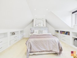 Bulls Cross Ride,Cheshunt, Hertfordshire, EN7 5HS