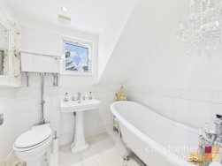 Bulls Cross Ride,Cheshunt, Hertfordshire, EN7 5HS